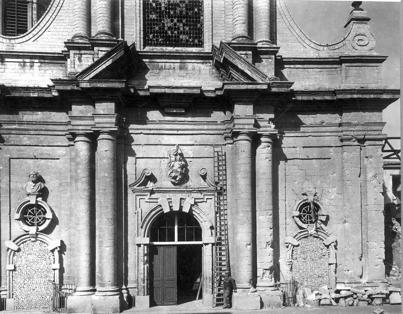 église paroissiale / Kerk O.L.Vrouw van Hanswijk