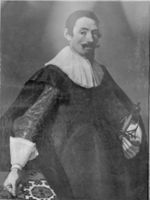 B082382