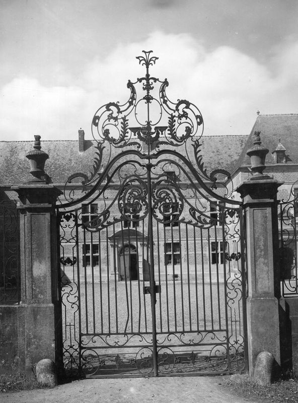 grille[élément d'architecture] / Château de Freyr