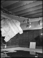 B085433