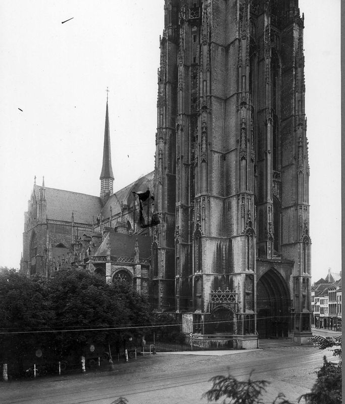 cathédrale / Sint-Romboutskathedraal[Mechelen]