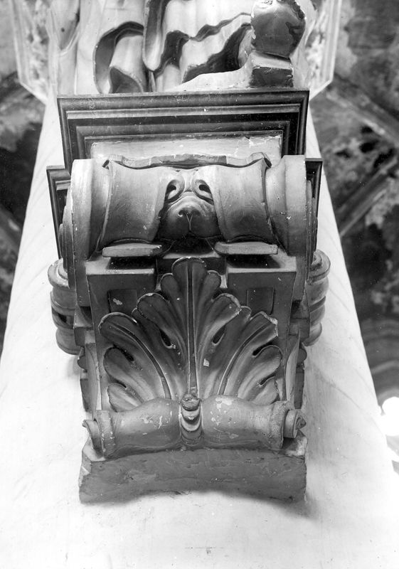 console[élément d'architecture] / Kerk O.L.Vrouw over de Dijle