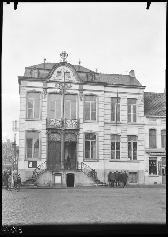 hôtel de ville / Bouwwerk[Lokeren]