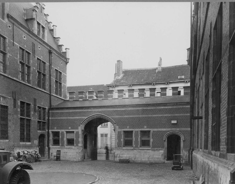 Hof van Busleyden