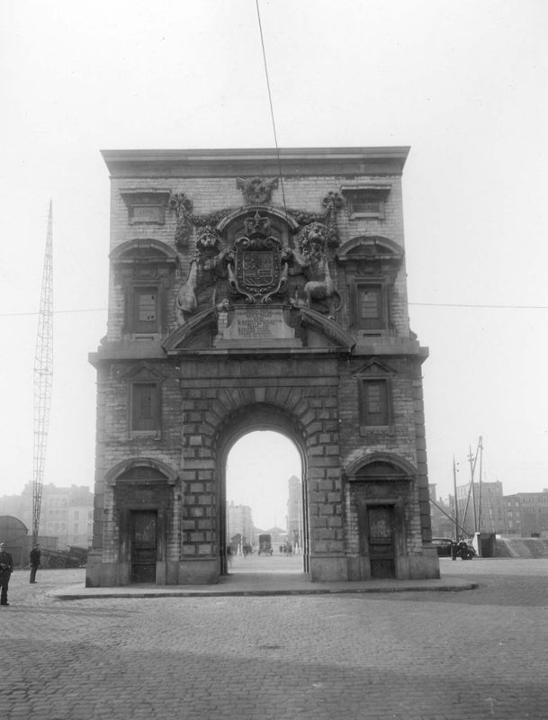 Waterpoort [Porta Regia] of Coninckxpoort
