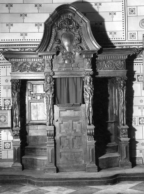 Anges caryatides