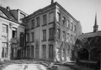 B089953