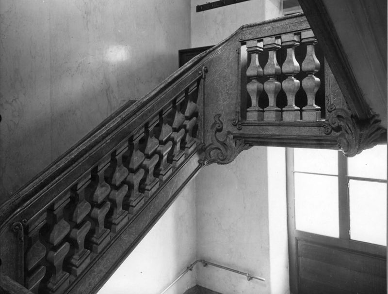 escalier / Hôtel de Crassier, Rue des Célestins, 14
