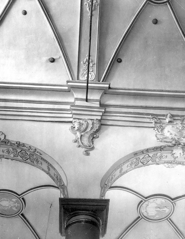 console[élément d'architecture] / Kerk Sint-Martinus[Opbrakel]