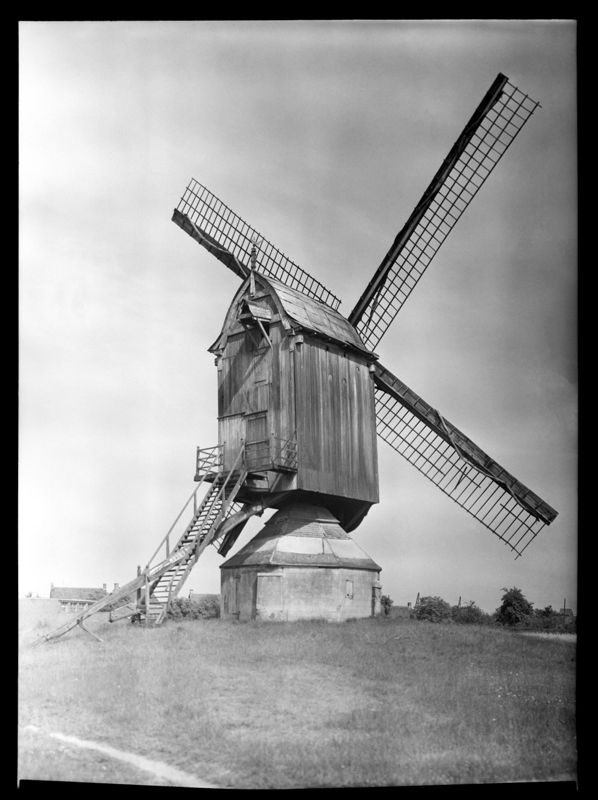 moulin à vent / Bouwwerk[Pulle]
