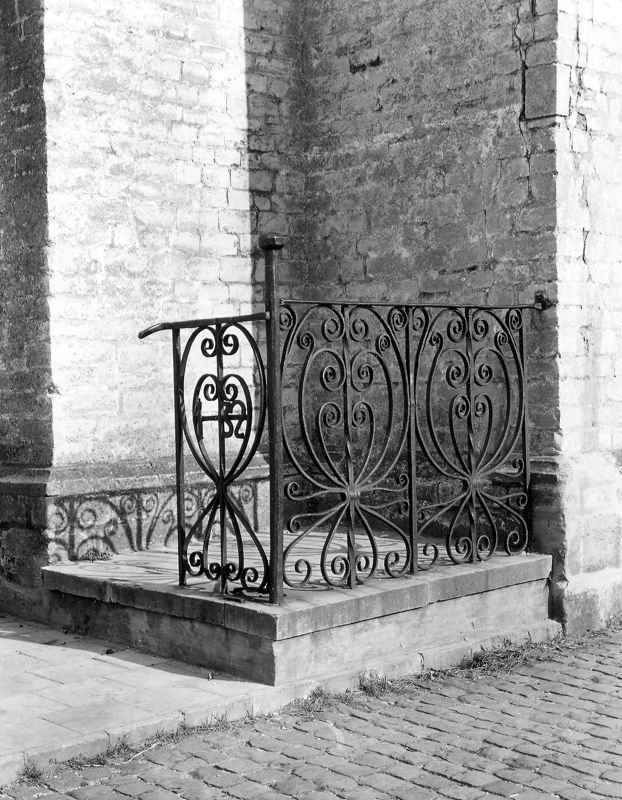 grille[élément d'architecture] / Kerk O.L.Vrouw en Sint-Petrus en Paulus[Waasmunster]