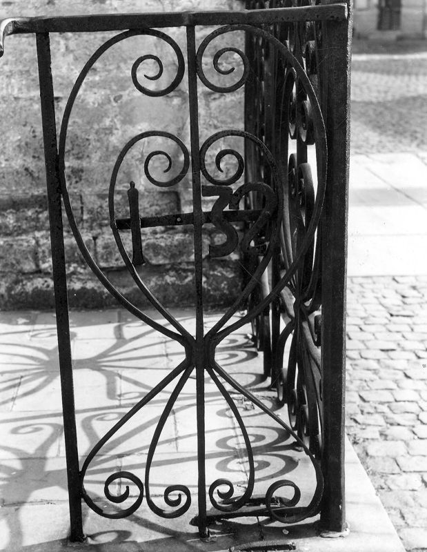 grille[élément d'architecture] / Kerk O.L.Vrouw en Sint-Petrus en Paulus[Waasmunster]
