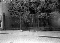 B093988