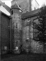 B095411