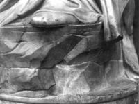 B095699