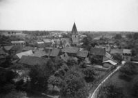 B095976