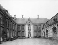 B096779
