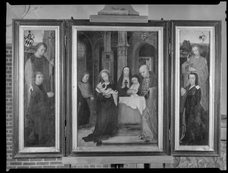 Opdracht in de Tempel, met schenkers op de luiken, en portret van Filips Wielant en Johanna van Halewijne met H. Filippus en H. Johannes
