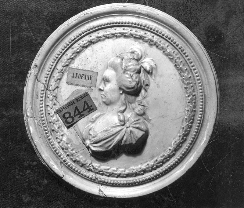 médaillon[ornement] / Musées communaux (Verviers)