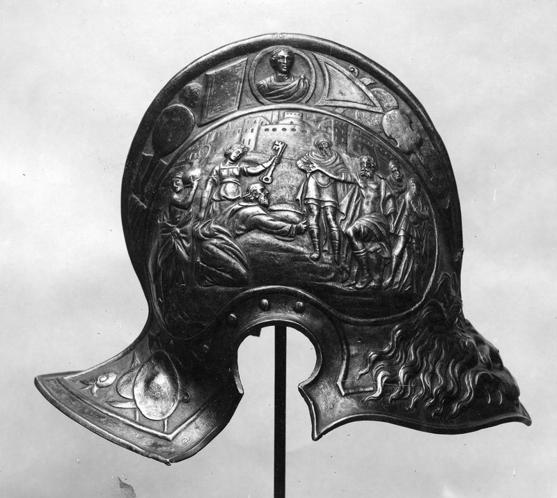 Casque de parade