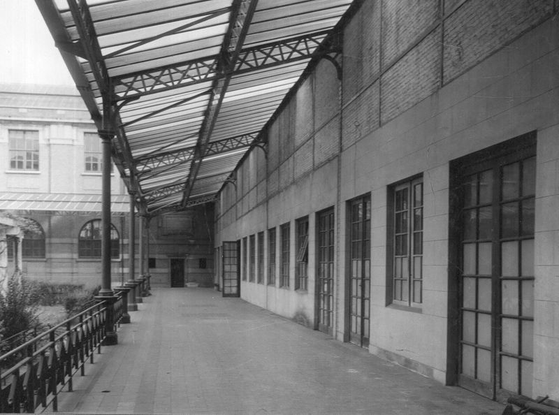 Musées Royaux d'Art et d'Histoire - vues extérieures et construction