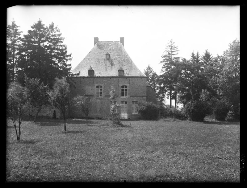 château-ferme / Construction[Monceau-Imbrechies]