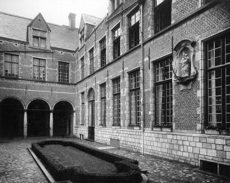 Maagdenhuis