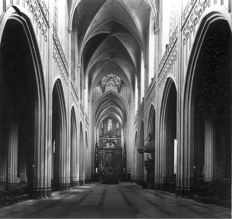 cathédrale / Kathedraal Onze-Lieve-Vrouw ten Hemel opgenomen