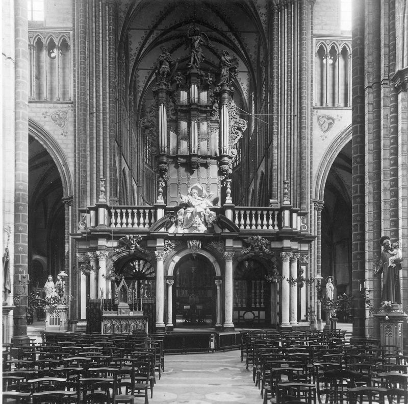 jubé[tribune d'orgues] / Kathedraal Sint-Salvator