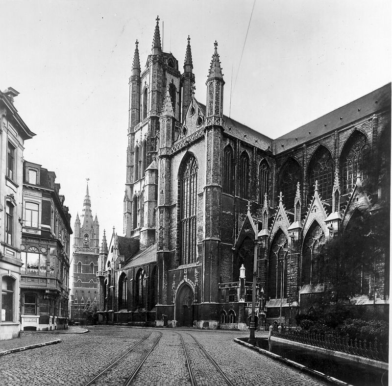 cathédrale / Cathédrale Saint-Bavon[Gand]