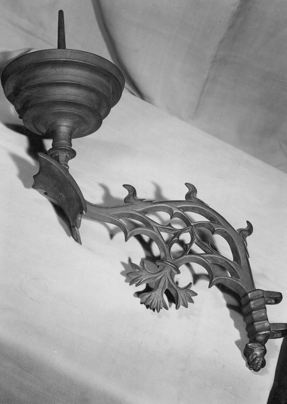 bras de lumière / Museum Mayer van den Bergh