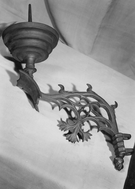 bras de lumière / Museum Mayer van den Bergh