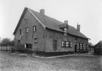 B141869