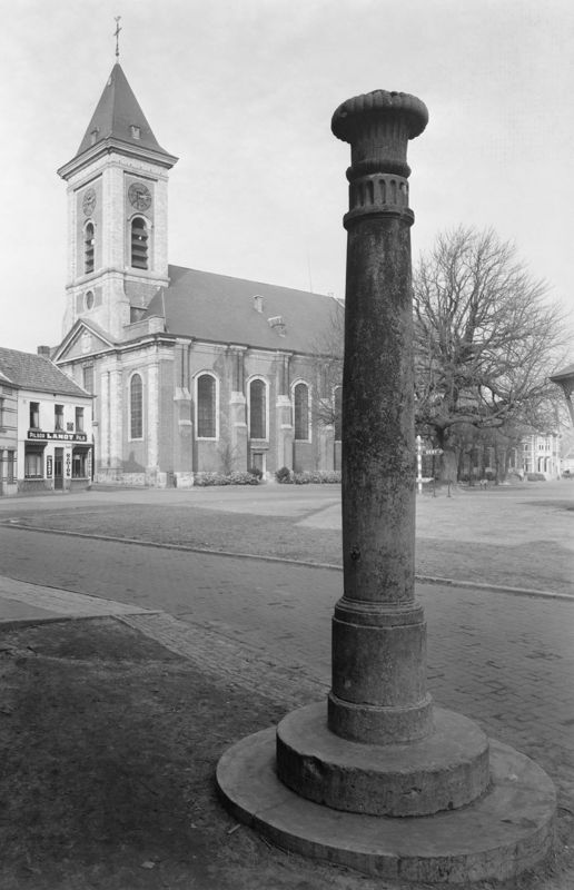 pilori[construction] / Bouwwerk[Evergem]