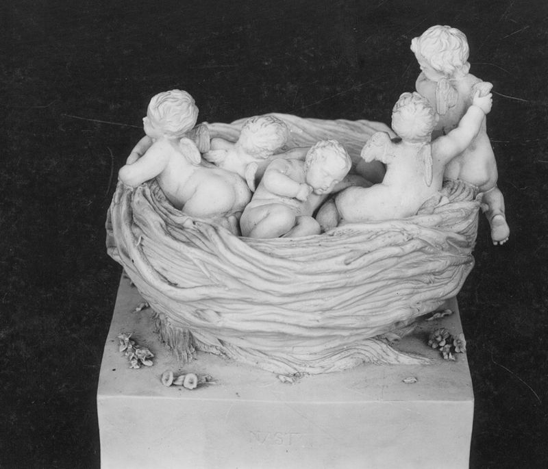 Nest met putti's