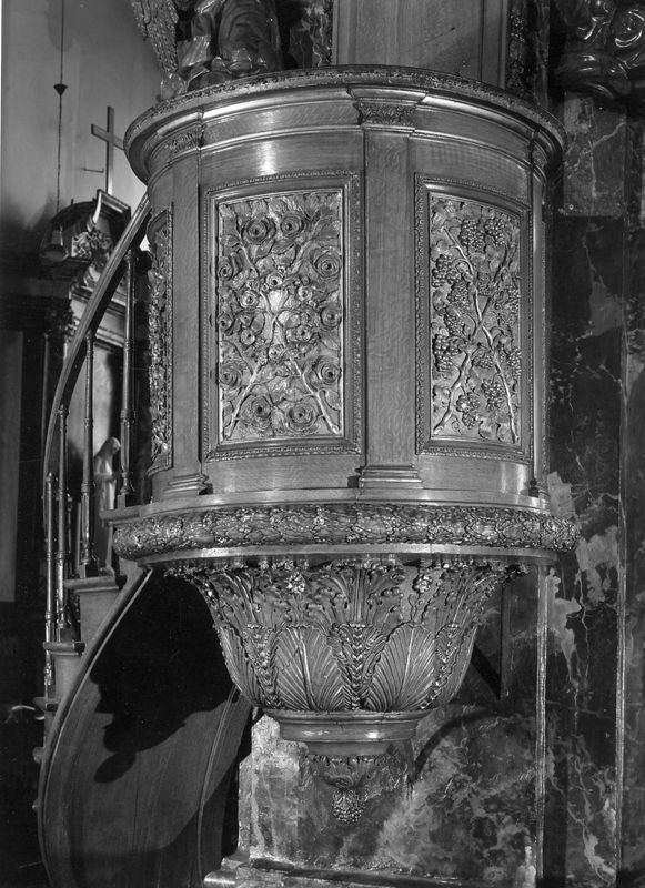 chaire de vérité / Eglise Saint-Barthélemy[Liège]