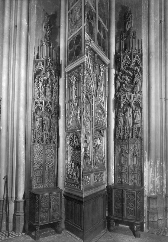 crédence[meuble] / Chapelle castrale[Enghien]