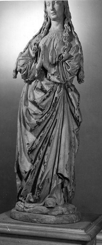 Vierge debout de l'Assomption ou de l'Annonciation