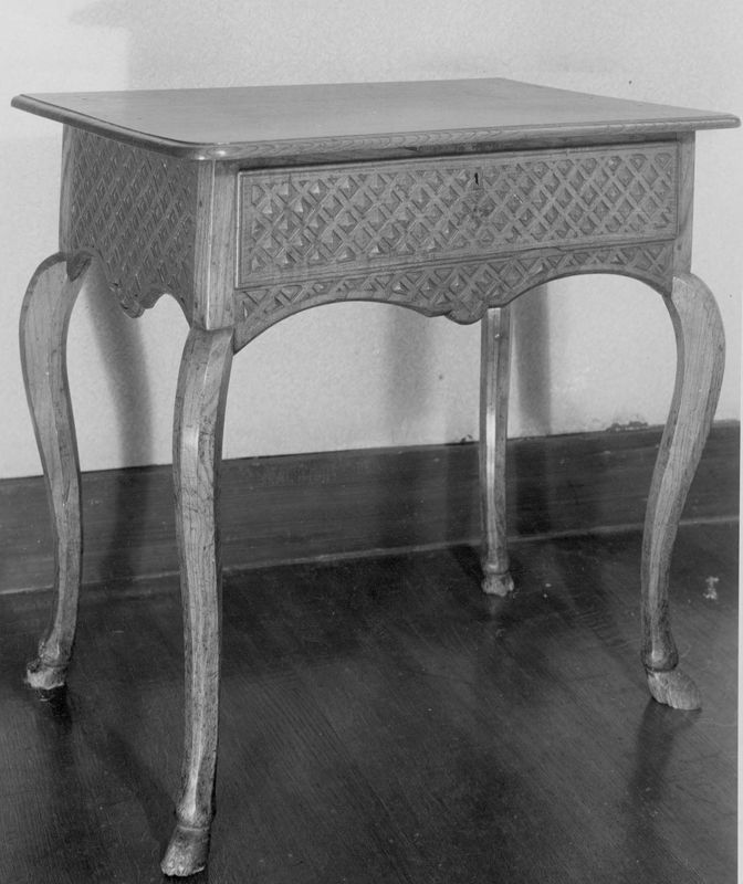 table[meuble] / Orphelinat des Filles Balloir