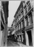 B157984