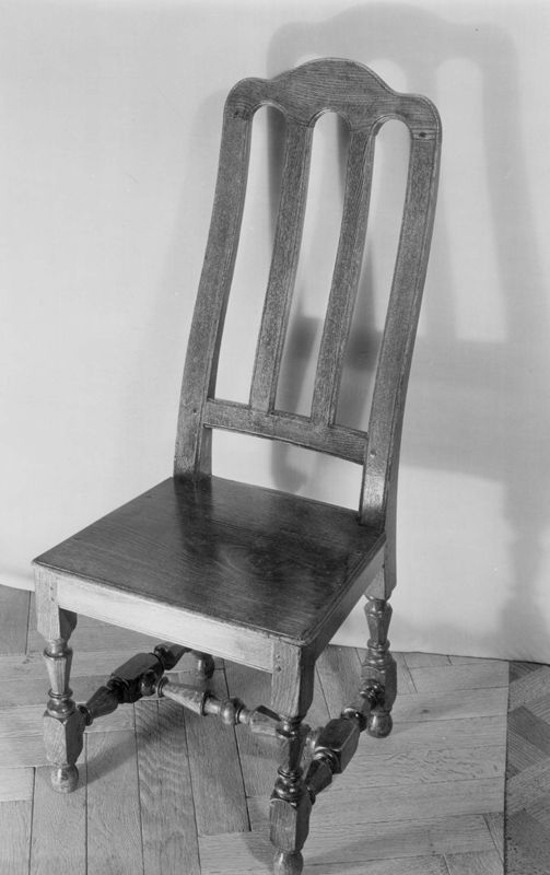 chaise / Hôpital de Bavière
