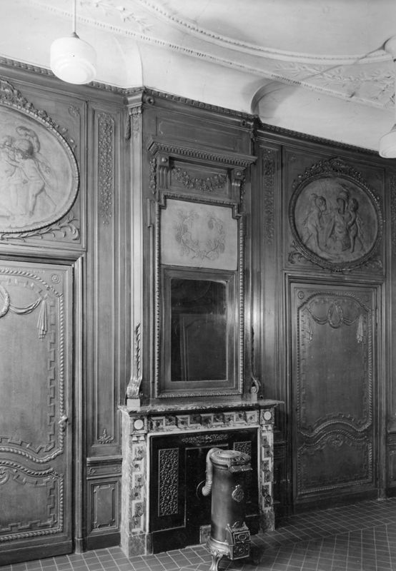 cheminée[élément d'architecture] / Ecole Ménagère