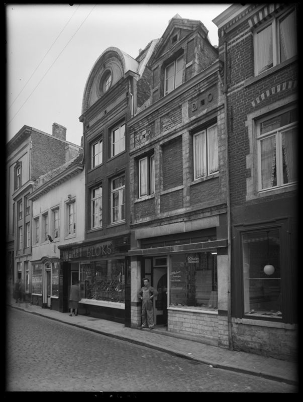woongebouw / Bouwwerk[Leuven]