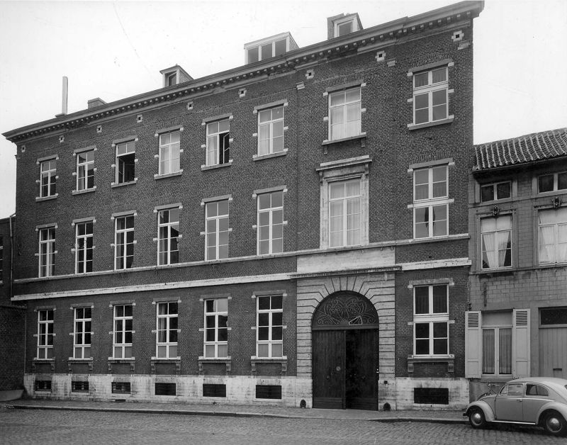 woongebouw / Klooster van de Jezuïeten[Leuven]