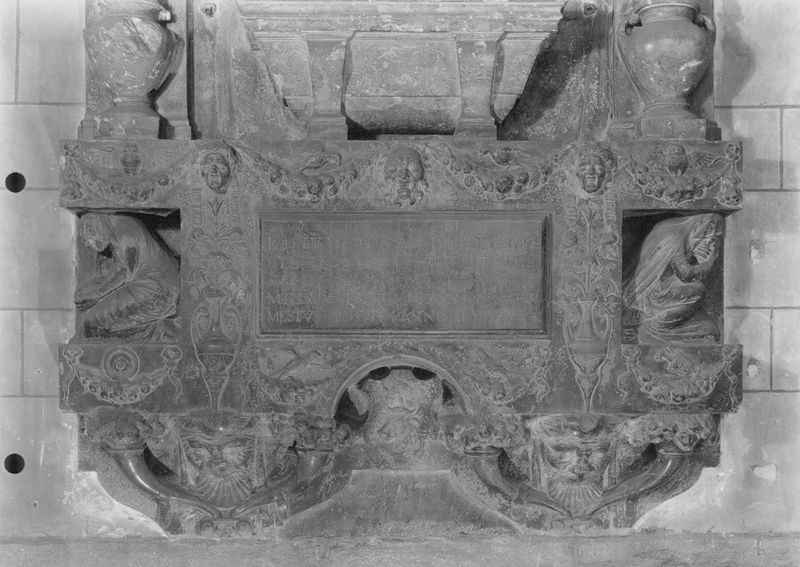 Monument funéraire de Jean Stouten, doyen du chapitre de Saint-Paul