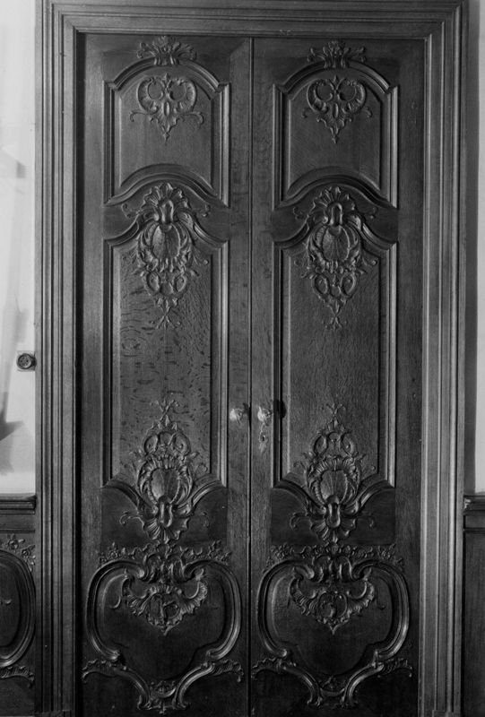 porte intérieure / Musée d'armes