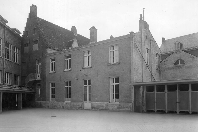 bâtiment destiné à l'enseignement / Klooster van de Zusters Maria van Leuven