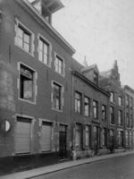 B166023