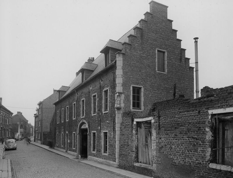 woongebouw / Bouwwerk[Leuven]