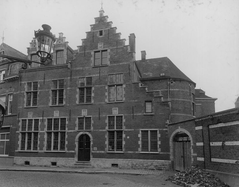 hôtel de maître / Bouwwerk[Leuven]